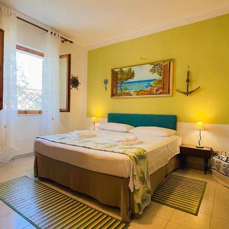 L'Hibiscus Di Lucia Villa Алгеро Екстериор снимка